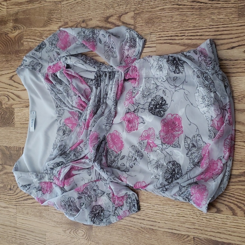 (S) Ricki's Floral Print Sheer Overlay Ruched Flattering Square Neck Top